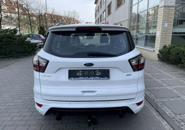 Ford Kuga cena 65900 przebieg: 213000, rok produkcji 2019 z Pilzno małe 631